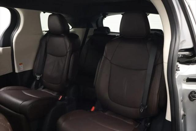 2024 Toyota Sienna Platinum