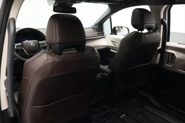 2024 Toyota Sienna Platinum