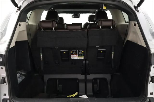 2024 Toyota Sienna Platinum