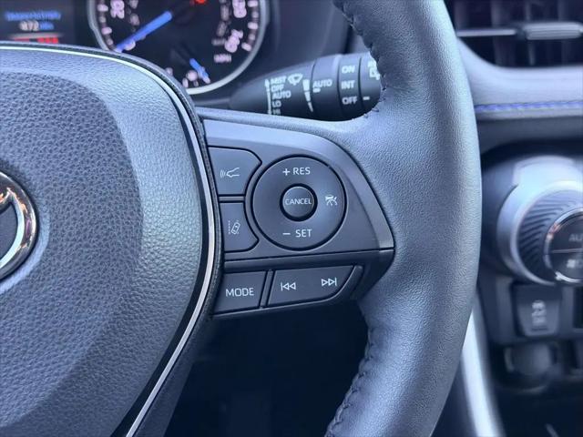 2022 Toyota RAV4 Hybrid SE