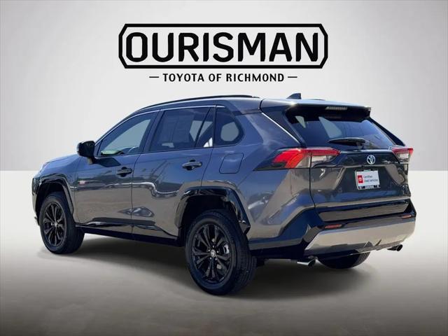 2022 Toyota RAV4 Hybrid SE