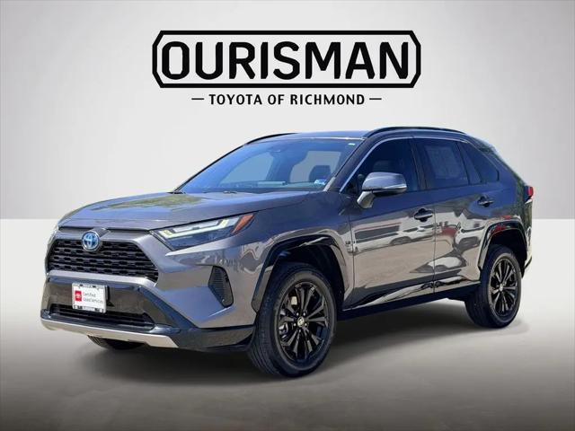 2022 Toyota RAV4 Hybrid SE