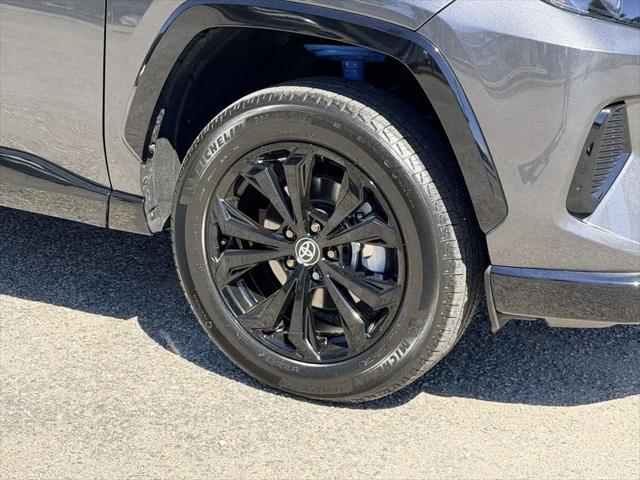 2022 Toyota RAV4 Hybrid SE