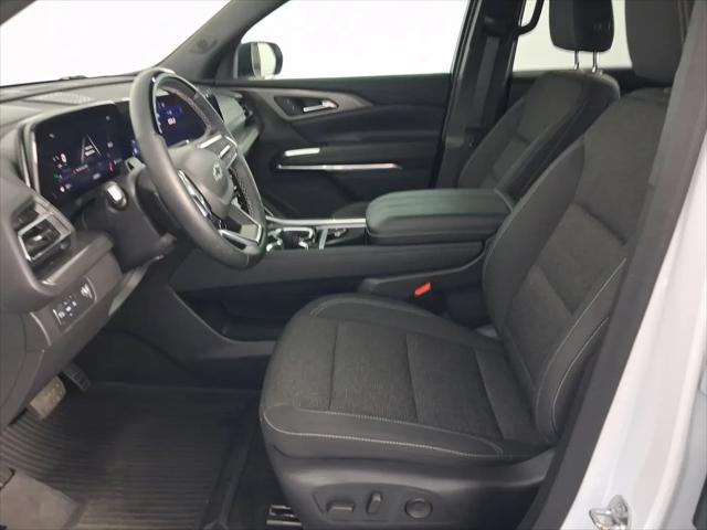 2024 Chevrolet Traverse FWD LT
