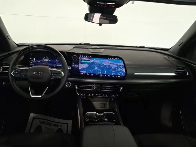 2024 Chevrolet Traverse FWD LT
