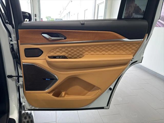 2024 Jeep Grand Cherokee L Summit Reserve 4x4