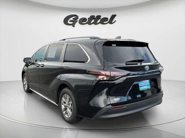 2024 Toyota Sienna XLE