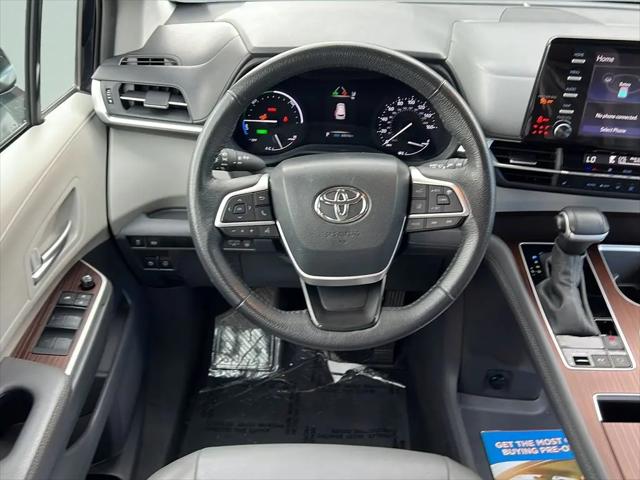 2024 Toyota Sienna XLE