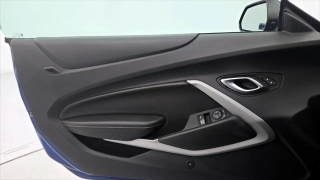 2022 Chevrolet Camaro RWD Coupe 1LS