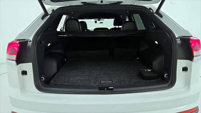 2022 Volkswagen Atlas Cross Sport 3.6L V6 SE w/Technology