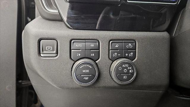 2023 Chevrolet Silverado 1500 4WD Crew Cab Short Bed LTZ
