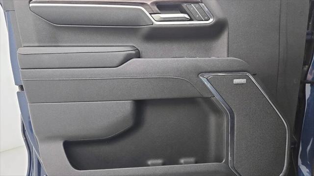 2023 Chevrolet Silverado 1500 4WD Crew Cab Short Bed LTZ