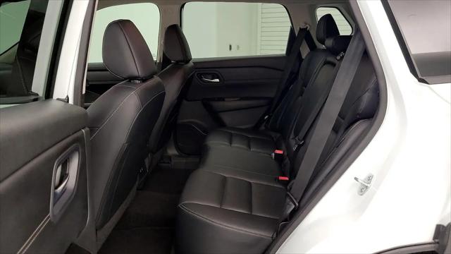 2024 Nissan Rogue SL FWD