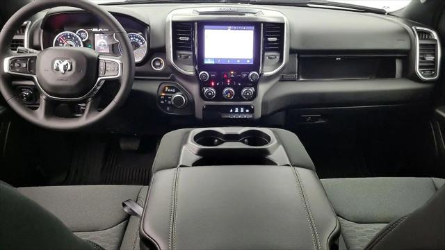 2025 Ram 1500 Big Horn Crew Cab 4x4 5'7" Box