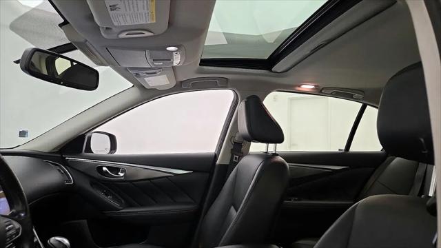 2015 INFINITI Q50 Premium