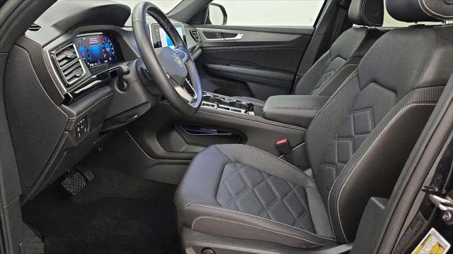 2025 Volkswagen Atlas Cross Sport 2.0T SE w/Technology