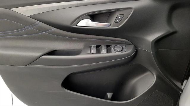2025 Buick NV Sport Touring FWD