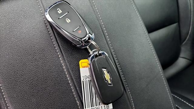 2023 Chevrolet Traverse FWD LT Cloth