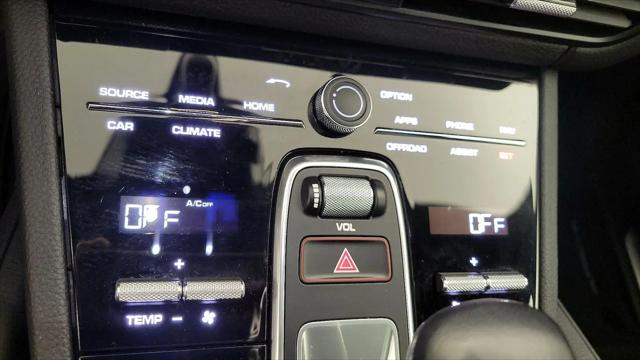 2023 Porsche Cayenne S Platinum Edition