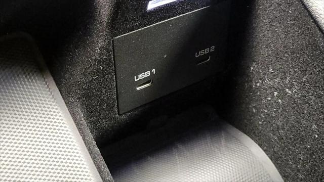 2023 Porsche Cayenne S Platinum Edition