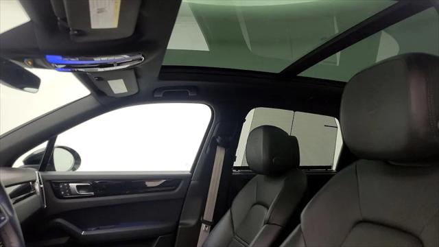 2023 Porsche Cayenne S Platinum Edition