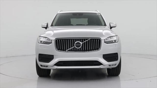 2022 Volvo XC90 T5 Momentum 7 Passenger