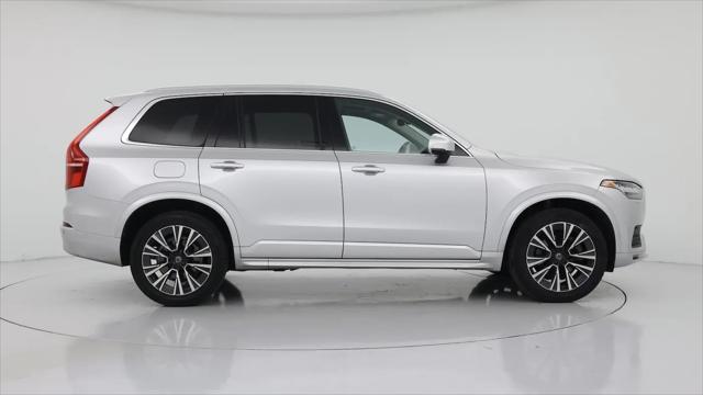 2022 Volvo XC90 T5 Momentum 7 Passenger
