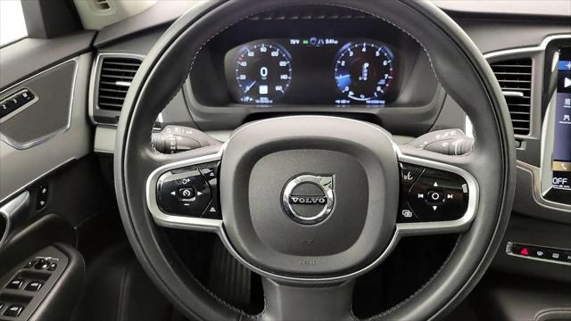 2022 Volvo XC90 T5 Momentum 7 Passenger