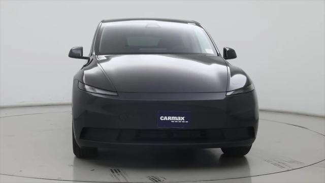 2026 Tesla Model Y Rear-Wheel Drive