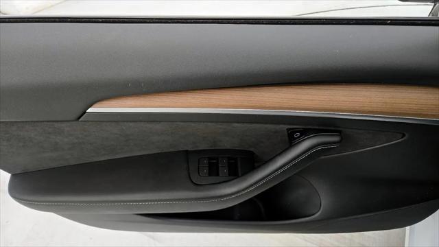 2021 Tesla Model 3 Standard Range Plus Rear-Wheel Drive