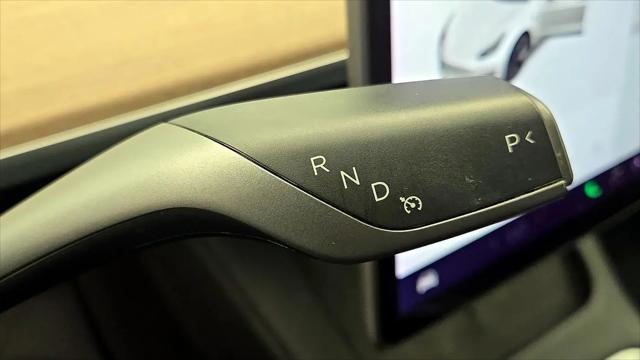 2021 Tesla Model 3 Standard Range Plus Rear-Wheel Drive