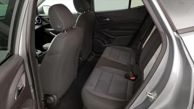 2025 Chevrolet Trax FWD LS