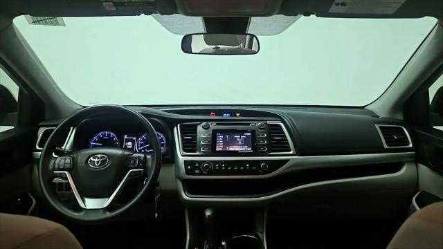 2018 Toyota Highlander LE