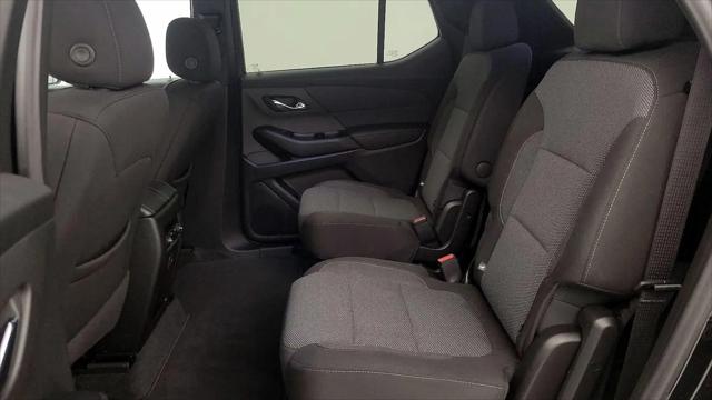 2023 Chevrolet Traverse FWD LT Cloth