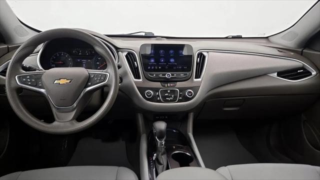 2022 Chevrolet Malibu FWD 1FL