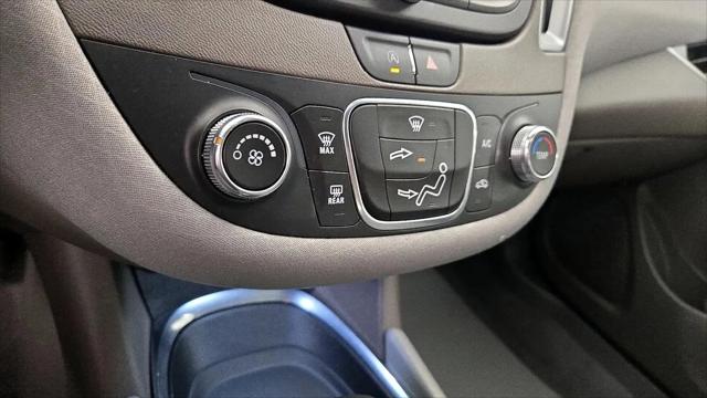 2022 Chevrolet Malibu FWD 1FL