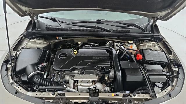 2022 Chevrolet Malibu FWD 1FL