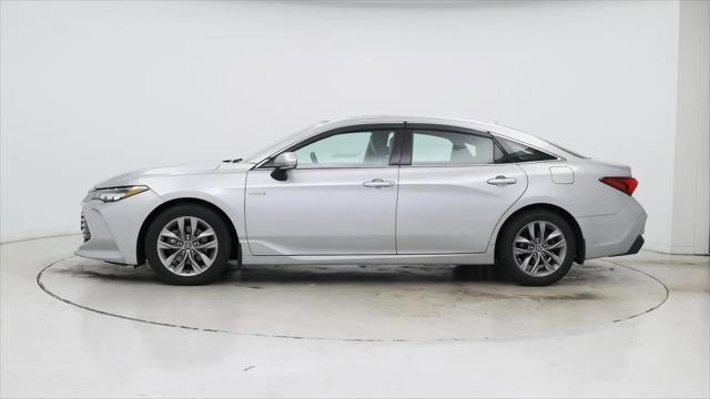 2020 Toyota Avalon Hybrid XLE