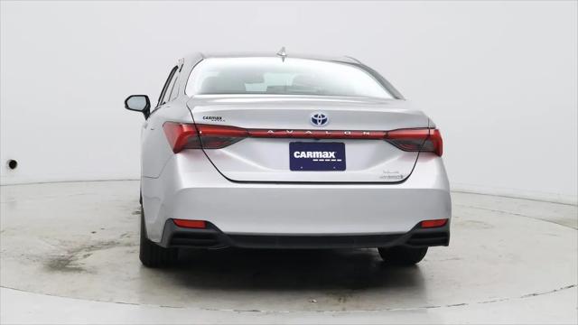 2020 Toyota Avalon Hybrid XLE