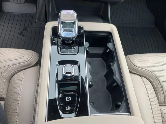 2026 Volvo XC90 Plug-In Hybrid Ultra Dark Theme, T8 AWD, Electric/Gasoline, 7 Seats