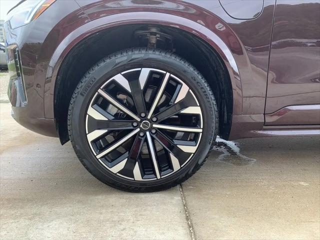 2026 Volvo XC90 Plug-In Hybrid Ultra Dark Theme, T8 AWD, Electric/Gasoline, 7 Seats