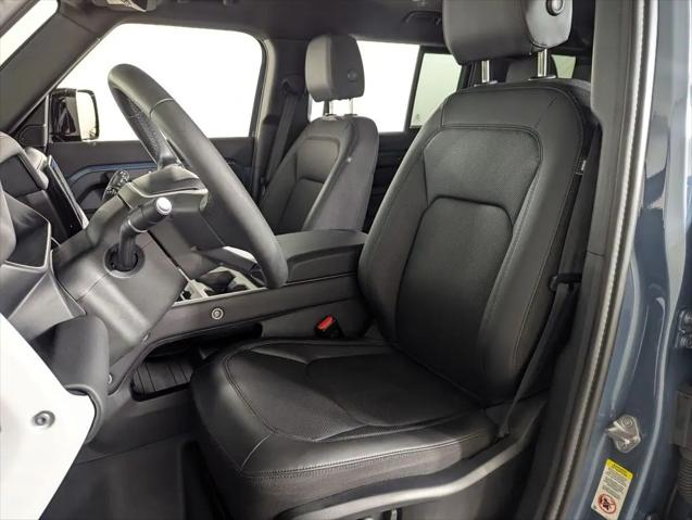 2025 Land Rover Defender 110 P300