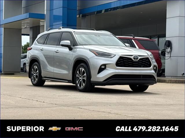 2021 Toyota Highlander XLE for sale in Siloam Springs, AR