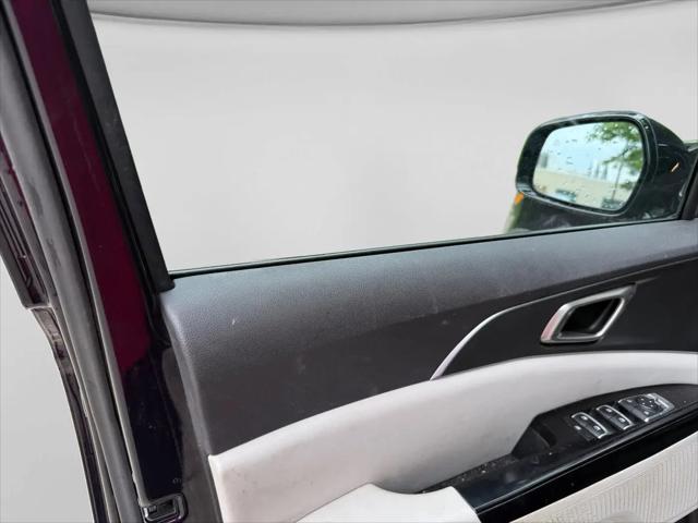 2023 Kia Carnival MPV LX Seat Package