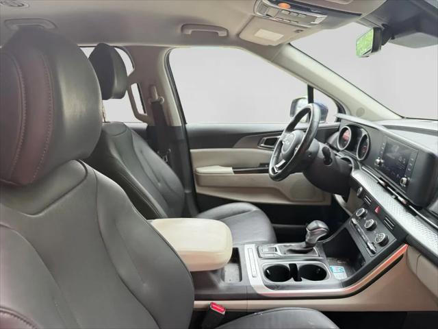 2023 Kia Carnival MPV LX Seat Package