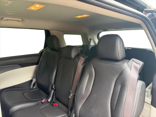 2023 Kia Carnival MPV LX Seat Package