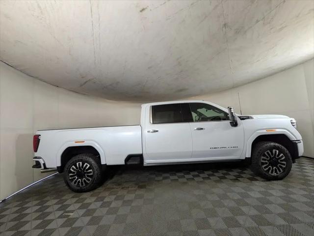 2026 GMC Sierra 3500HD Crew Cab, Long Bed, Denali Ultimate Dual Rear Wheel, 4WD