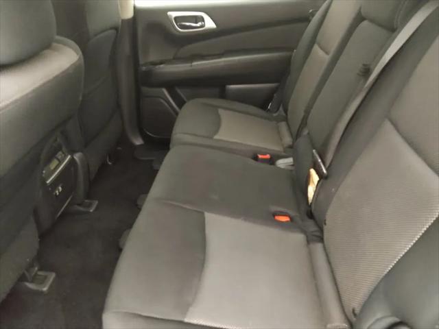 2019 Nissan Pathfinder S