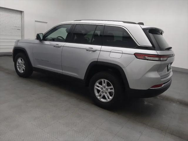 2023 Jeep Grand Cherokee Laredo 4x4