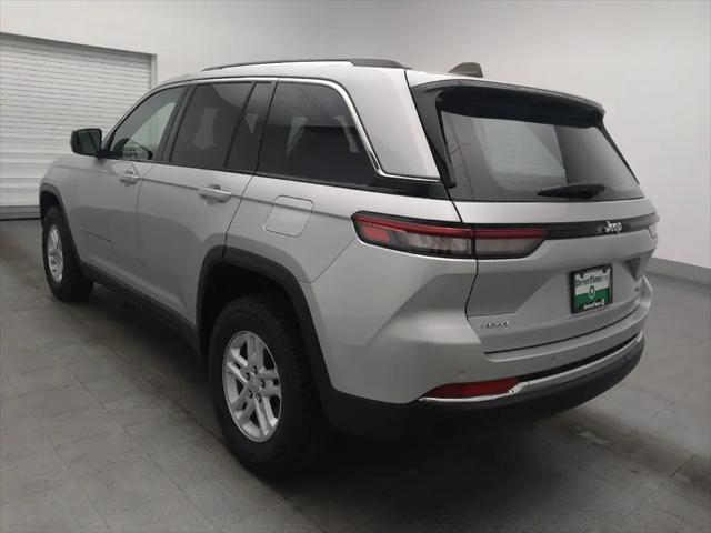 2023 Jeep Grand Cherokee Laredo 4x4